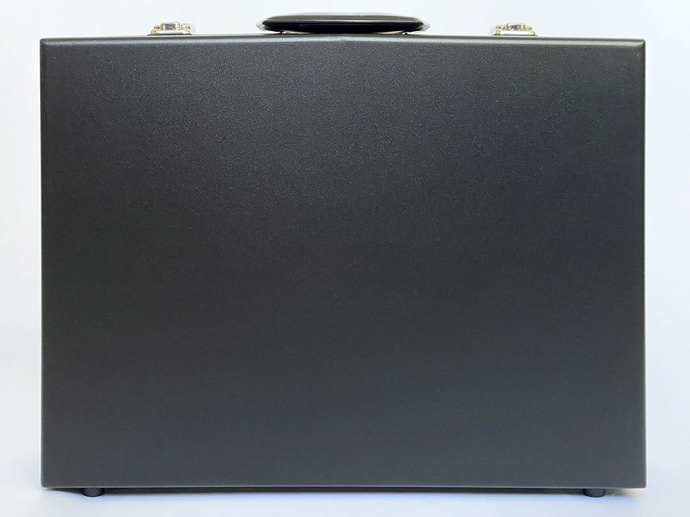 aluminite case front view