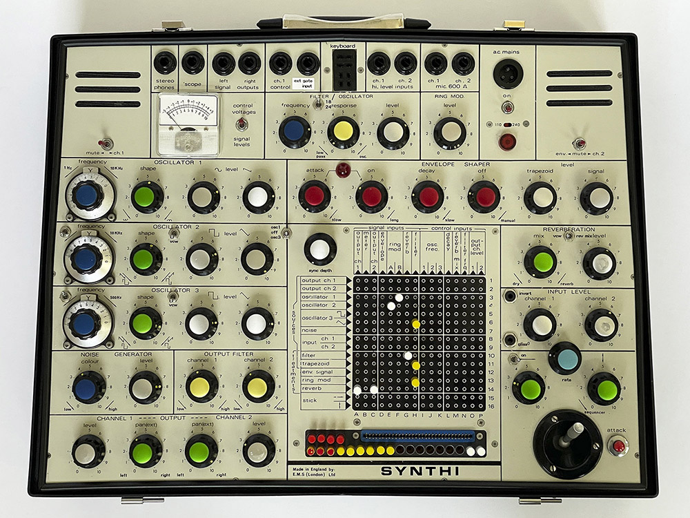 aluminite case with synthi a front view