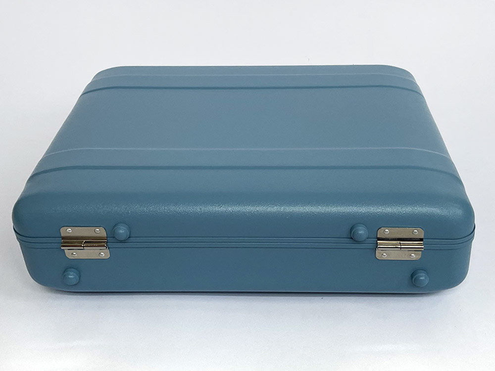 cosmo-naught case bottom angle view