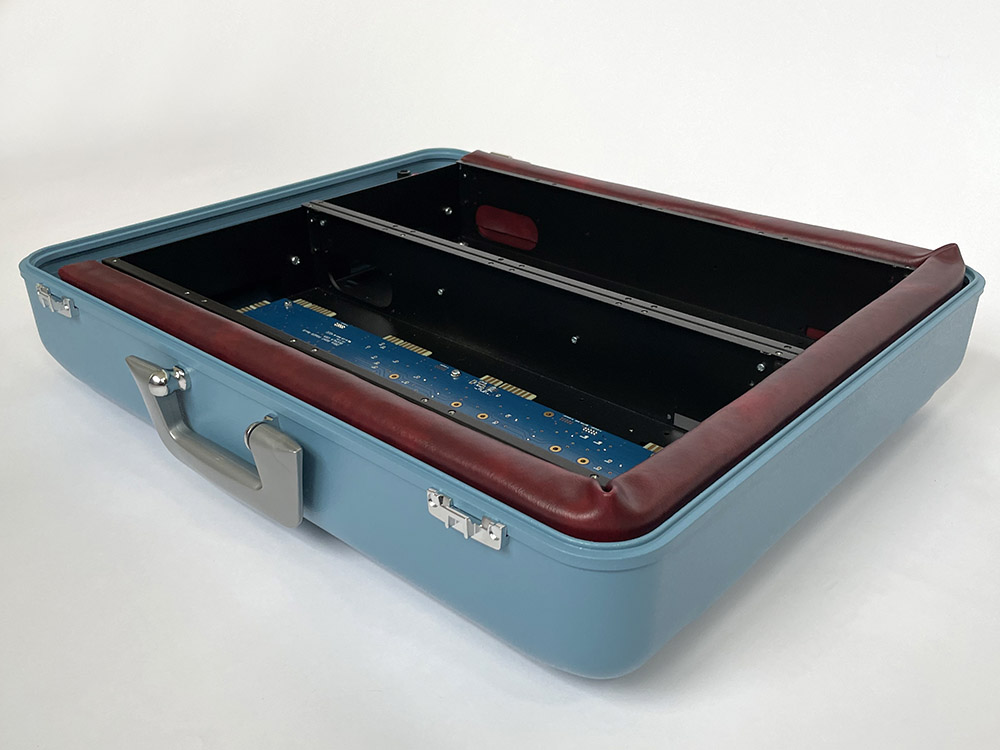 cosmo-naught case angle view