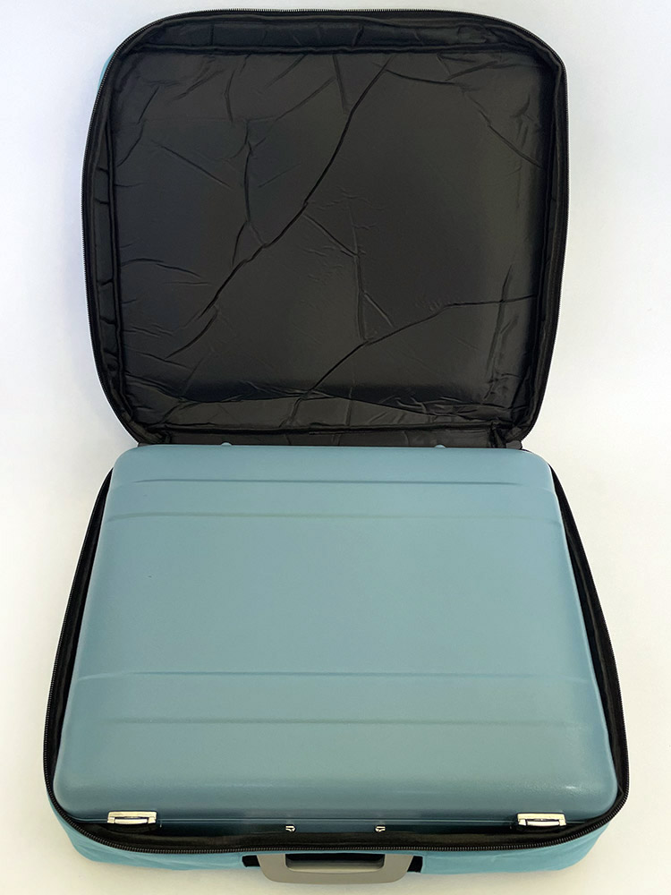 blue casesuit inside view