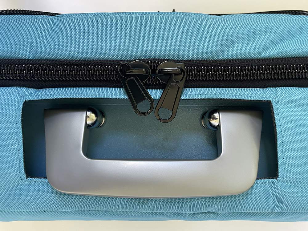 blue casesuit top detail